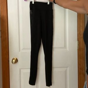 Black athletic leggings.